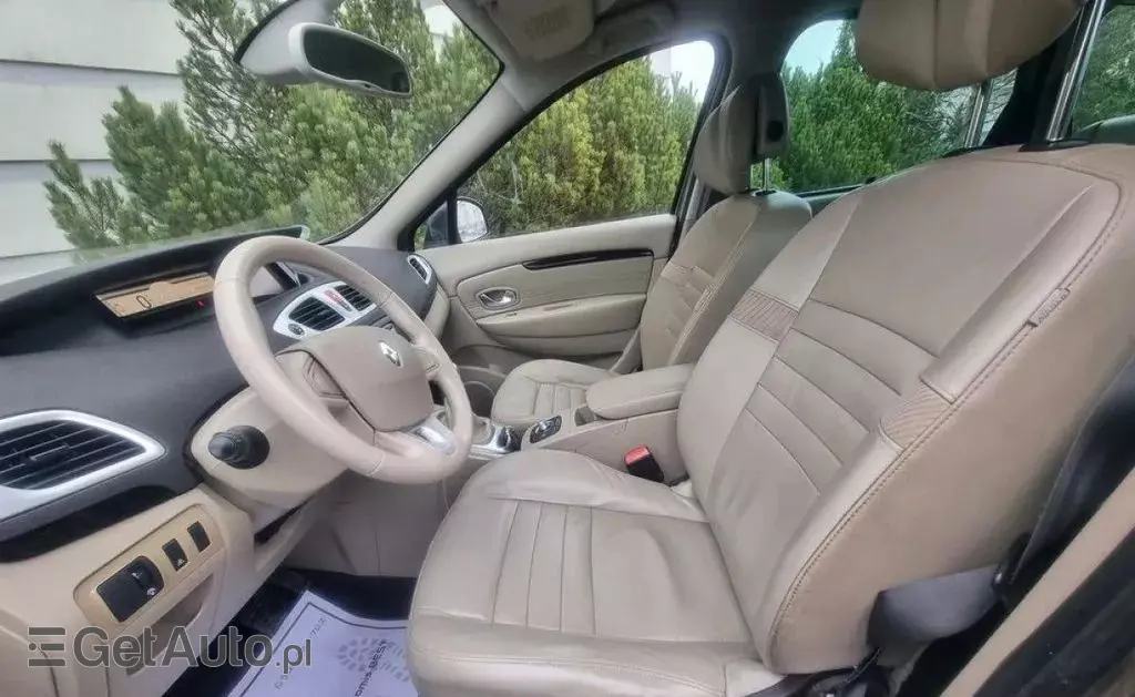 RENAULT Scenic 
