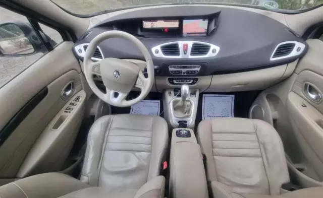 RENAULT Scenic 