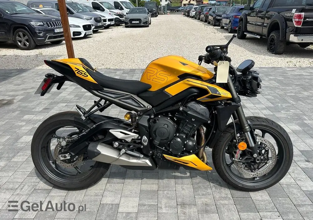 TRIUMPH Street Triple 