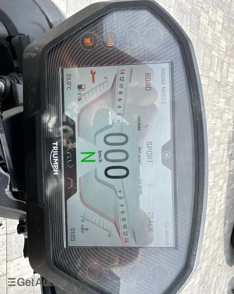 TRIUMPH Street Triple 