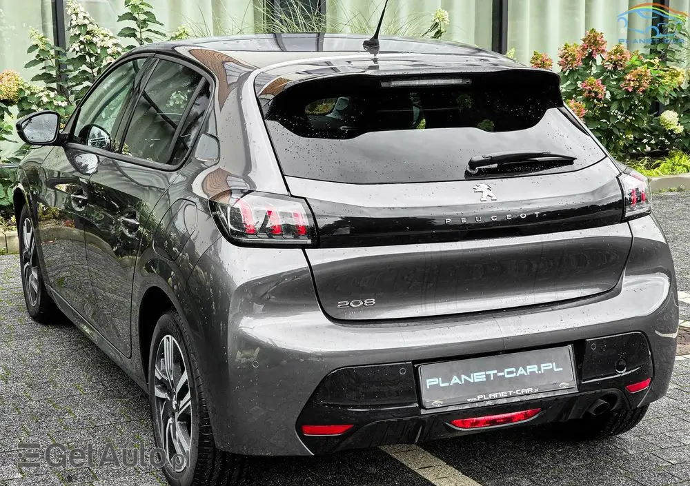PEUGEOT 208 PureTech 100 EAT8 Active Pack