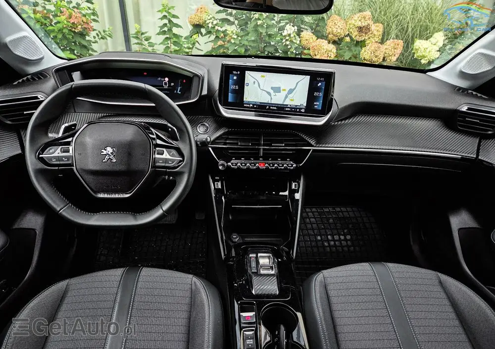 PEUGEOT 208 PureTech 100 EAT8 Active Pack