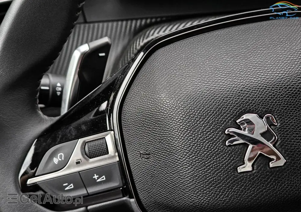 PEUGEOT 208 PureTech 100 EAT8 Active Pack