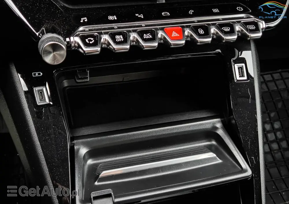 PEUGEOT 208 PureTech 100 EAT8 Active Pack