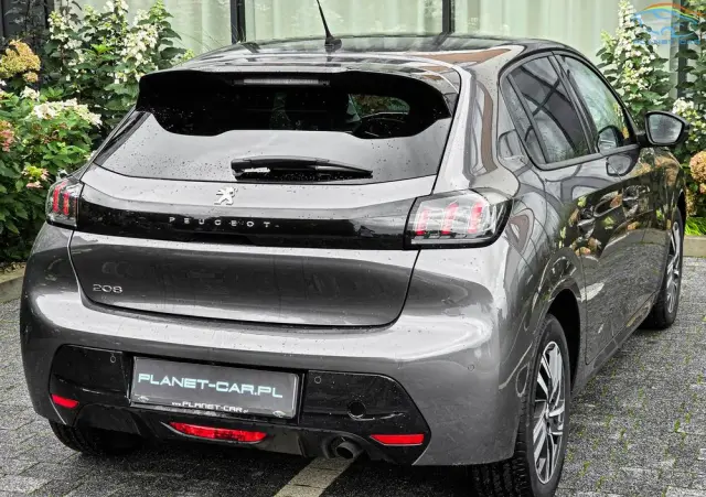 PEUGEOT 208 PureTech 100 EAT8 Active Pack