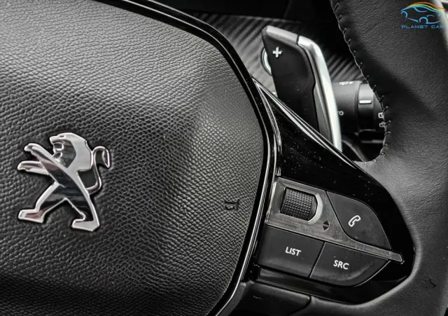 PEUGEOT 208 PureTech 100 EAT8 Active Pack