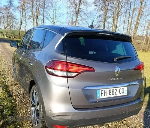 RENAULT Scenic 