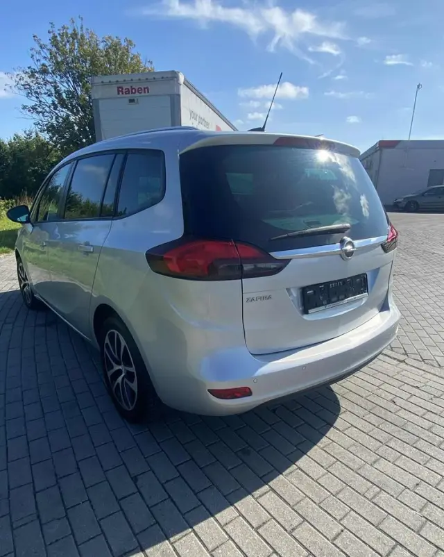 OPEL Zafira 