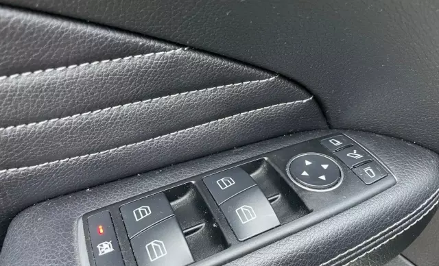 MERCEDES-BENZ Klasa M 