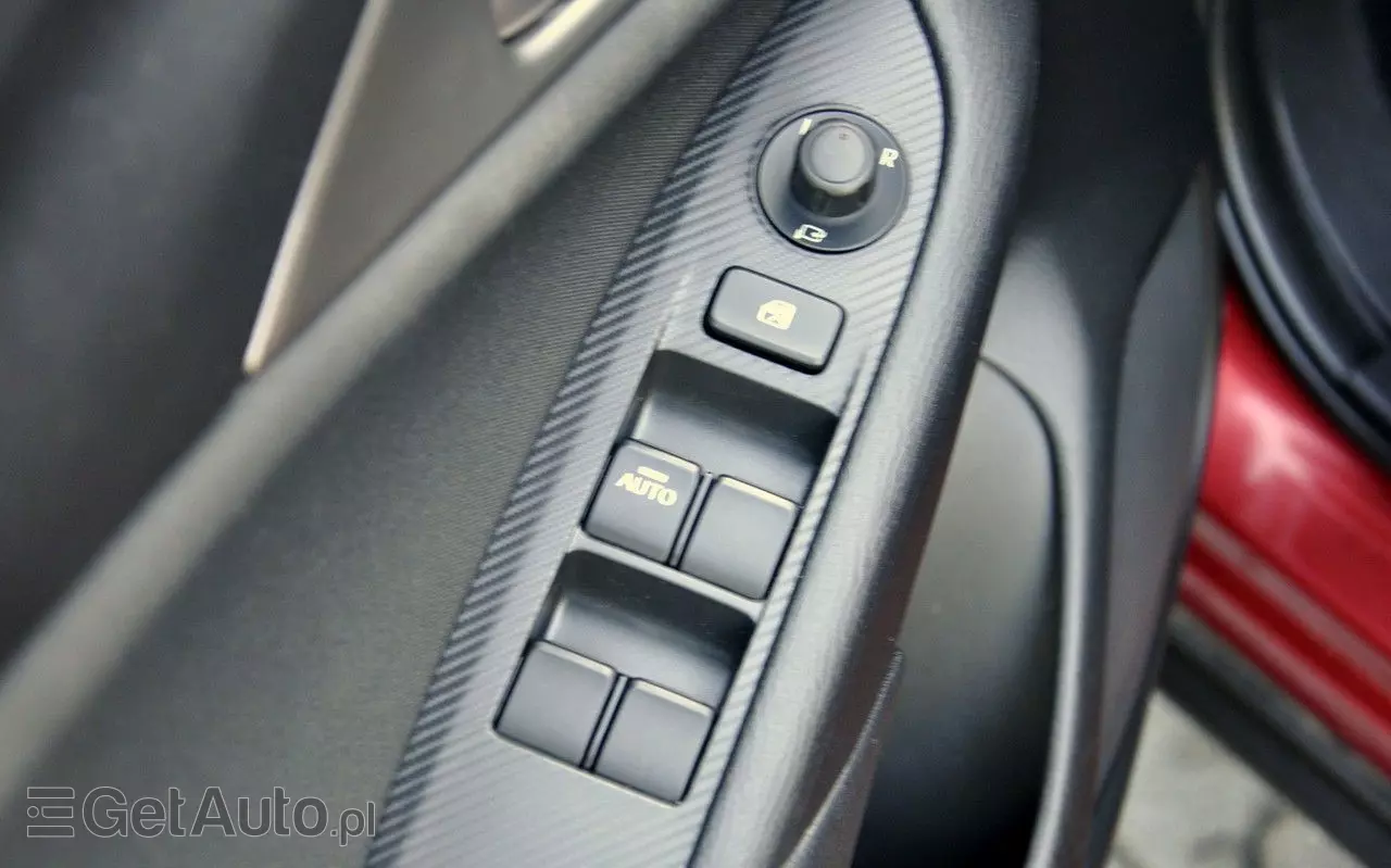 MAZDA CX-3 SKYACTIV-G 120 FWD Exclusive-Line