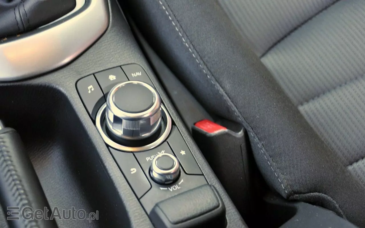 MAZDA CX-3 SKYACTIV-G 120 FWD Exclusive-Line