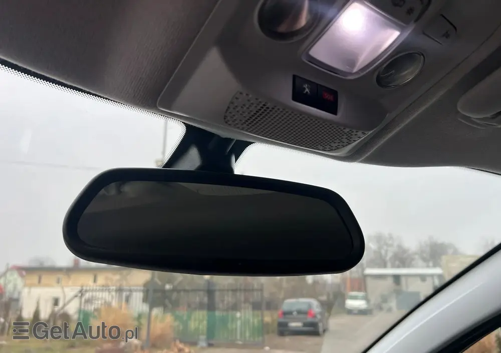 PEUGEOT 208 PureTech 110 Stop & Start EAT6 Allure