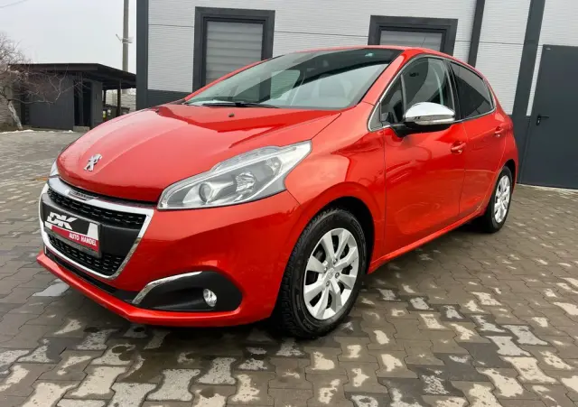 PEUGEOT 208 PureTech 110 Stop & Start EAT6 Allure