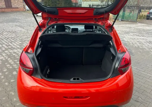 PEUGEOT 208 PureTech 110 Stop & Start EAT6 Allure