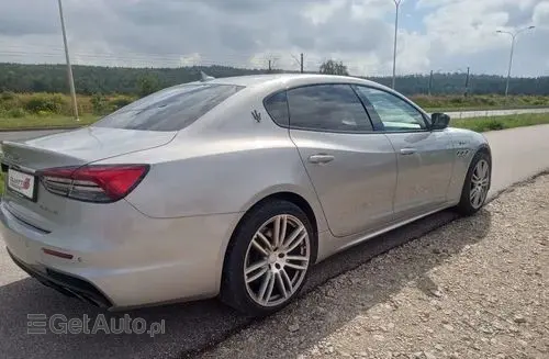 MASERATI Quattroporte 