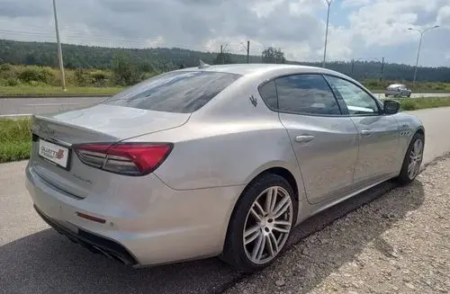 MASERATI Quattroporte 