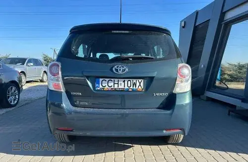 TOYOTA Verso 