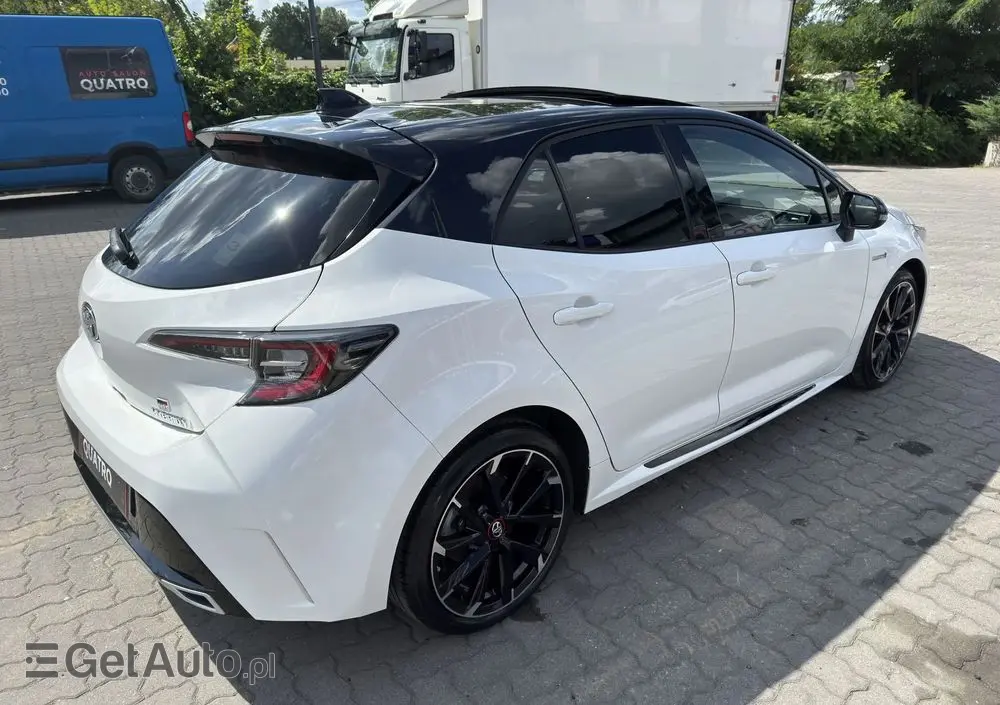 TOYOTA Corolla 2.0 Hybrid GR Sport