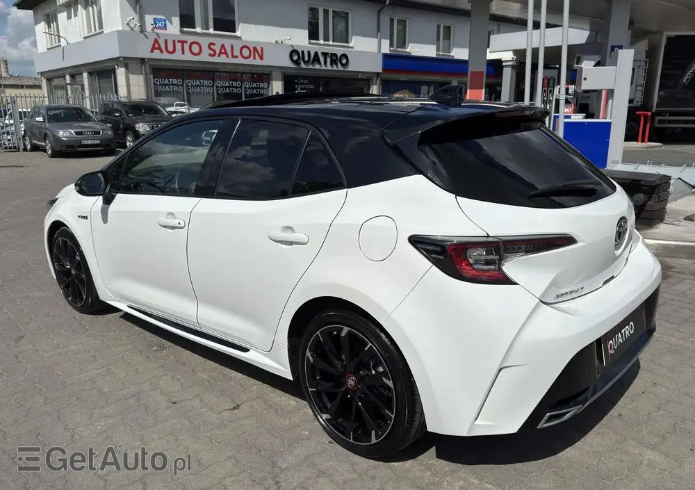 TOYOTA Corolla 2.0 Hybrid GR Sport