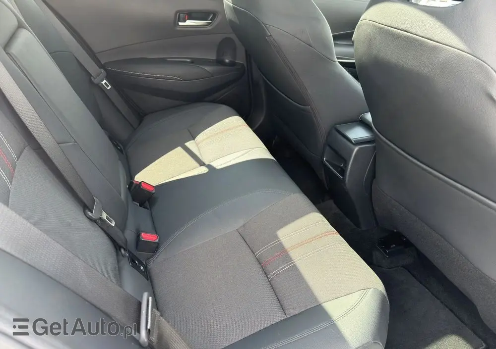 TOYOTA Corolla 2.0 Hybrid GR Sport