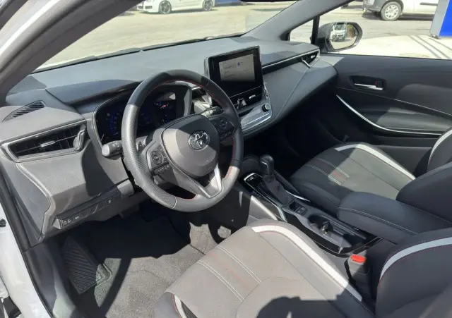 TOYOTA Corolla 2.0 Hybrid GR Sport