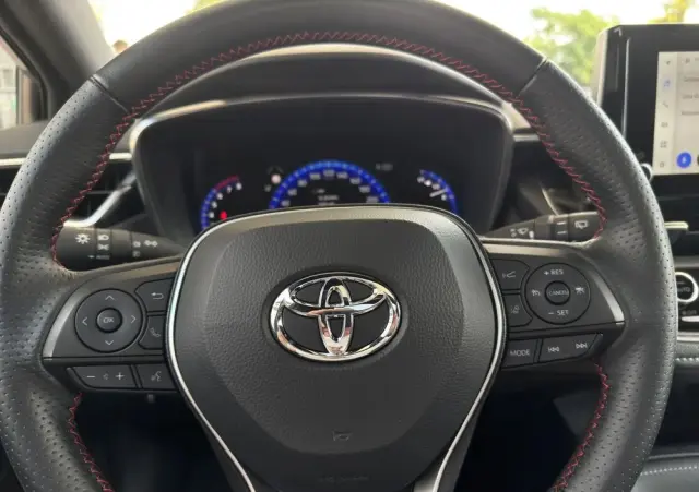 TOYOTA Corolla 2.0 Hybrid GR Sport