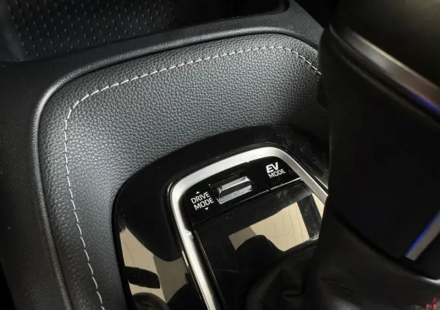 TOYOTA Corolla 2.0 Hybrid GR Sport