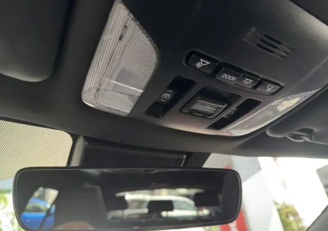 TOYOTA Corolla 2.0 Hybrid GR Sport