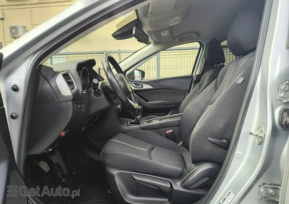 MAZDA 3 1.5 Skyenergy