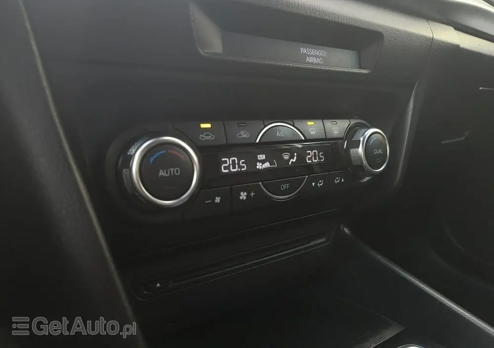 MAZDA 3 1.5 Skyenergy