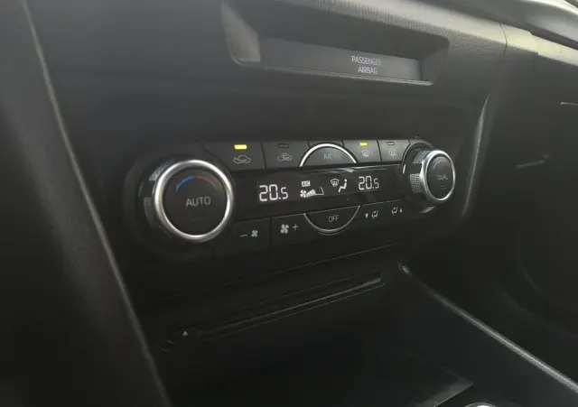 MAZDA 3 1.5 Skyenergy