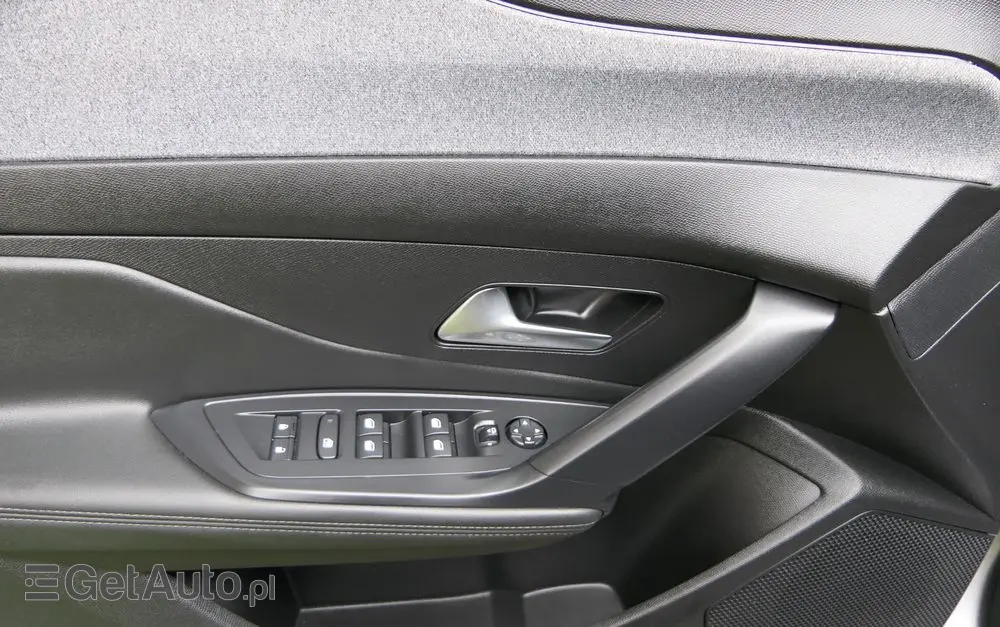 PEUGEOT 308 1.2 PureTech Allure S&S