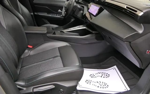 PEUGEOT 308 1.2 PureTech Allure S&S