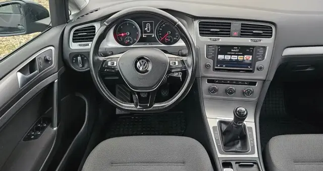 VOLKSWAGEN Golf 1.6 TDI BlueMotion Technology Trendline