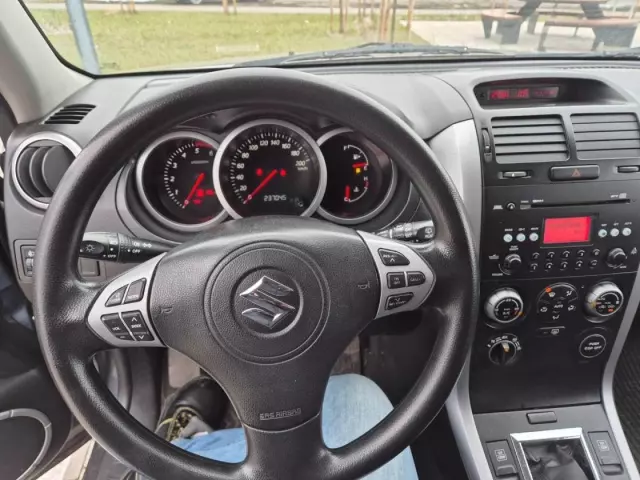 SUZUKI Grand Vitara 