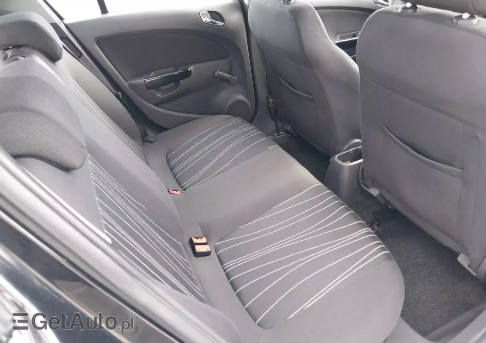 OPEL Corsa 1.2 16V Essentia