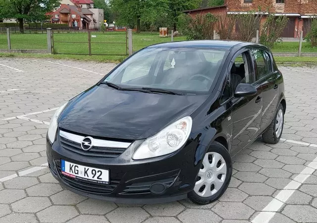 OPEL Corsa 1.2 16V Essentia