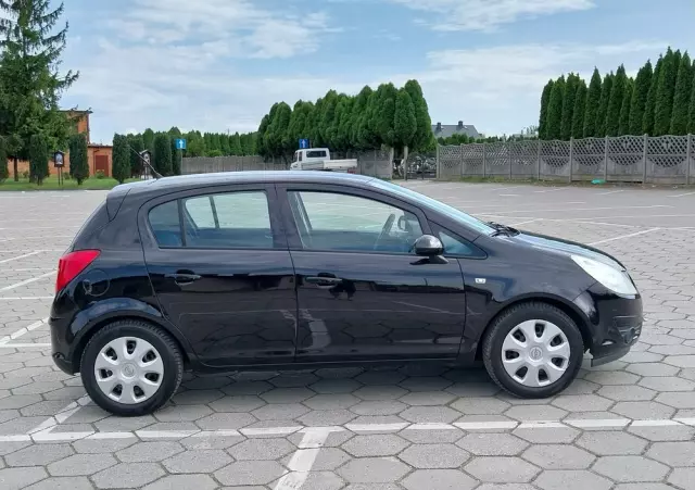 OPEL Corsa 1.2 16V Essentia