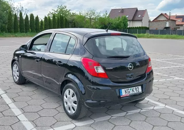 OPEL Corsa 1.2 16V Essentia
