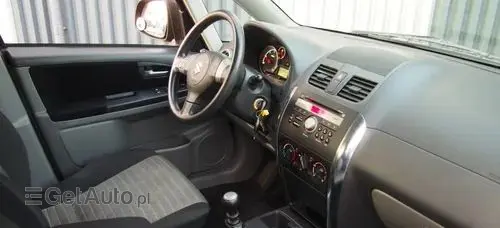 SUZUKI SX4 