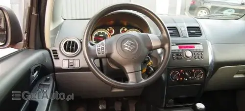 SUZUKI SX4 