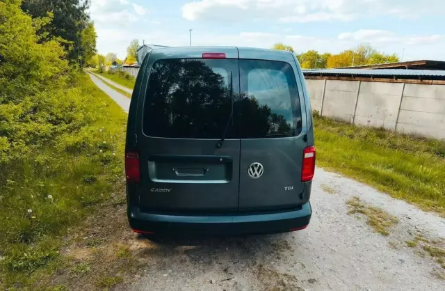 VOLKSWAGEN Caddy 