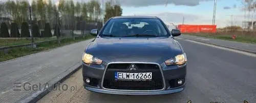 MITSUBISHI Lancer 