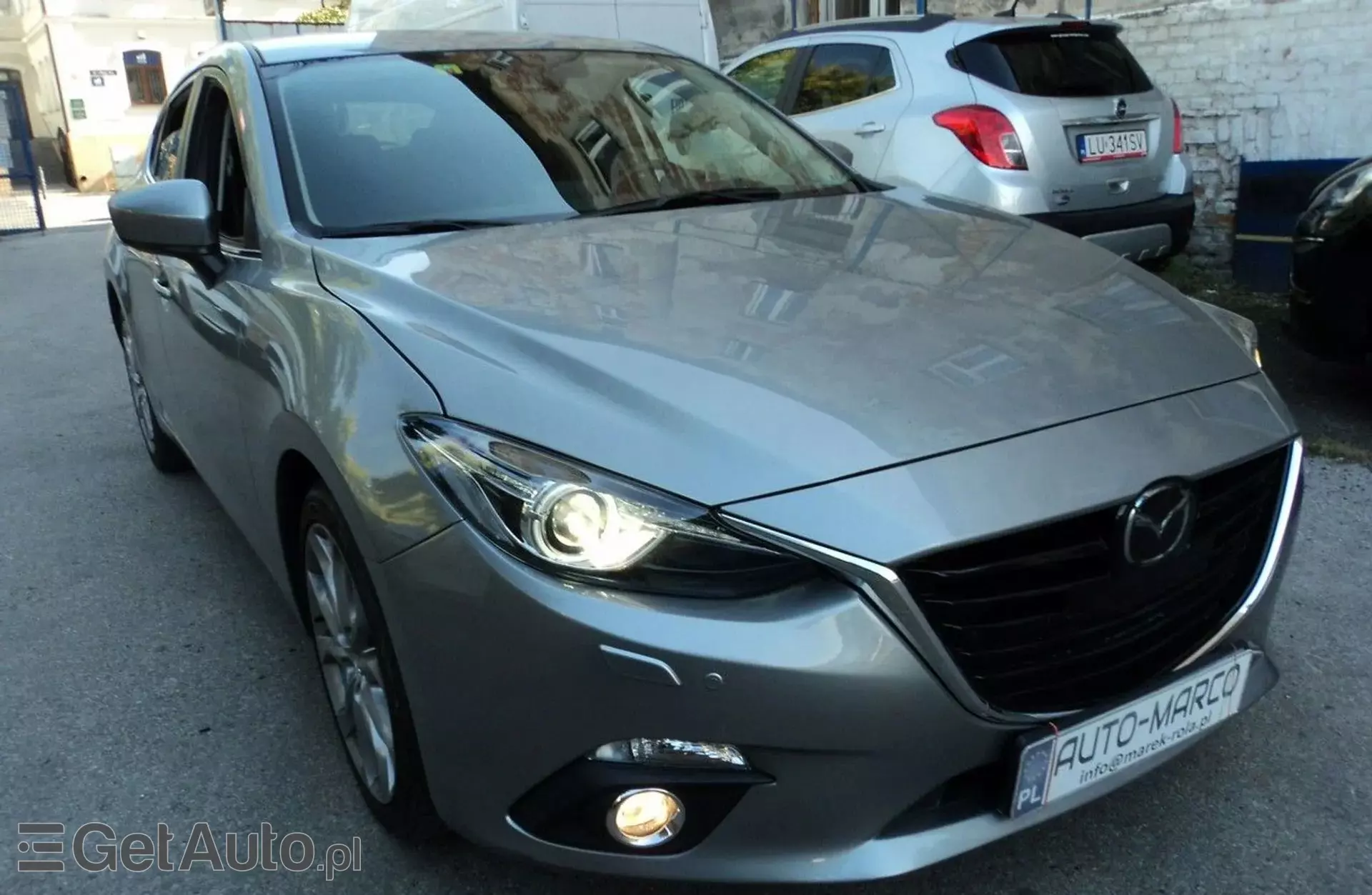 MAZDA 3 