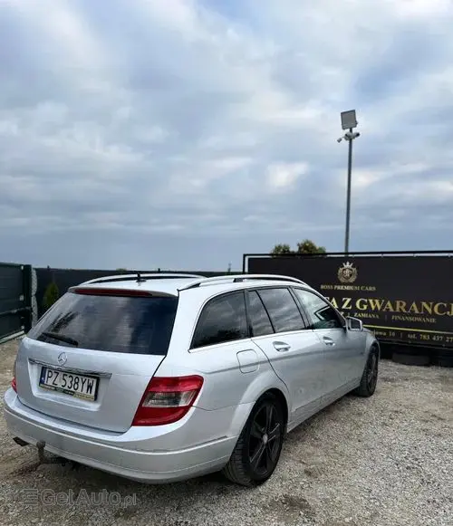MERCEDES-BENZ 200 