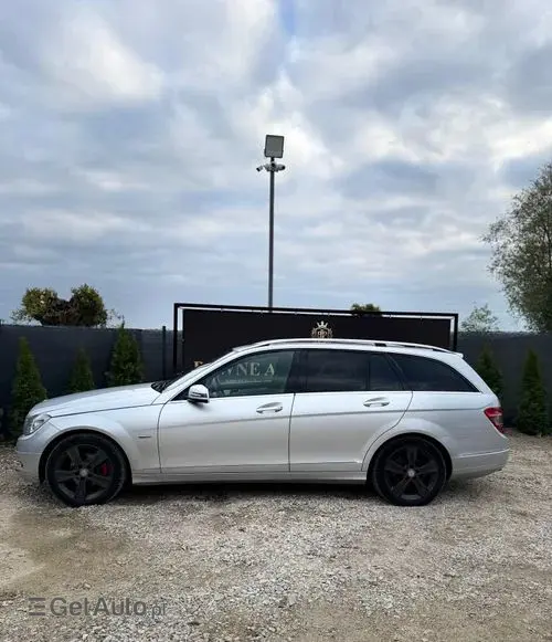 MERCEDES-BENZ 200 