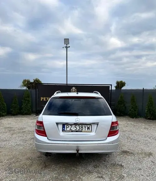MERCEDES-BENZ 200 