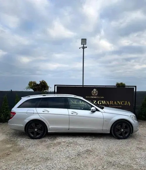MERCEDES-BENZ 200 