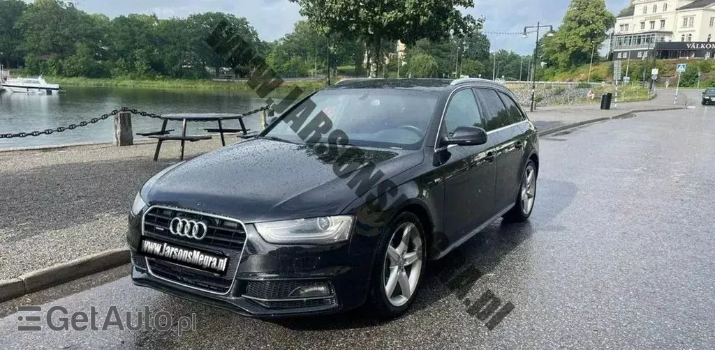 AUDI A4 