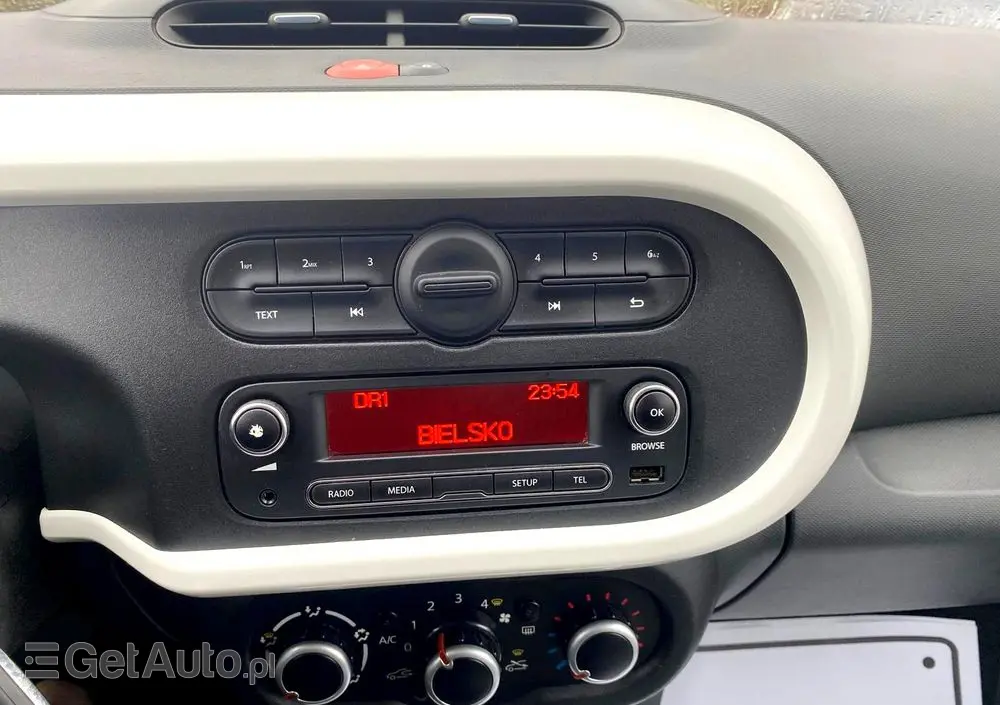 RENAULT Twingo ENERGY TCe 90 EDC Luxe